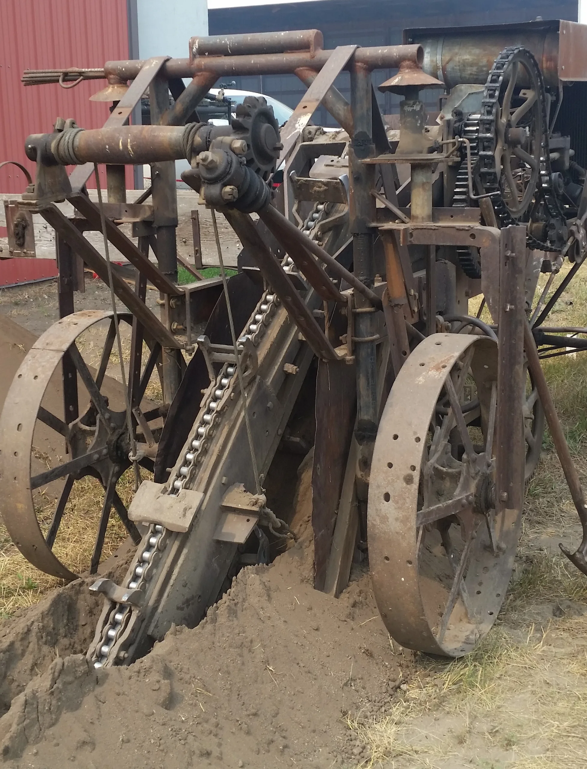 1946 Trenching Machine Mechanisms